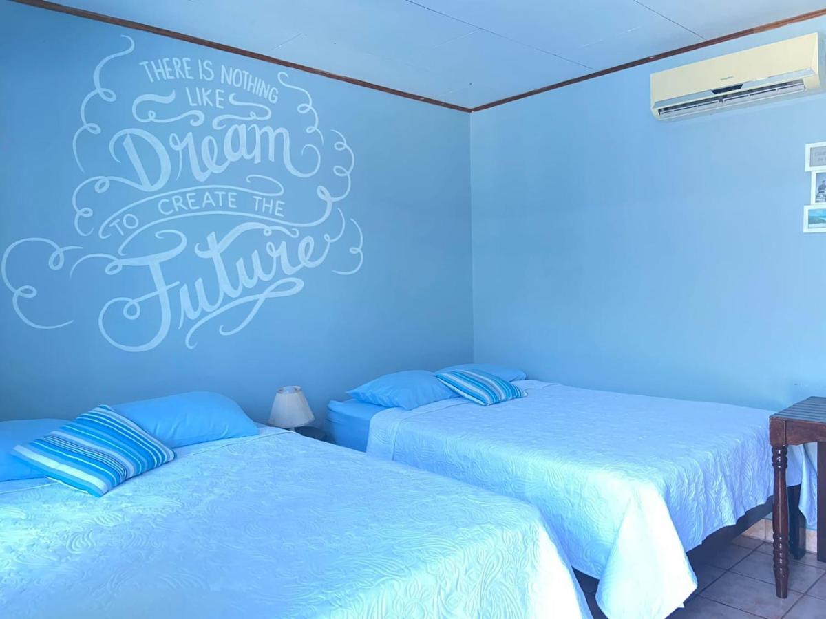 Hotel Perico Azul & Surf Camp Jacó Eksteriør billede